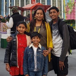 Meet your Posher, Lydia